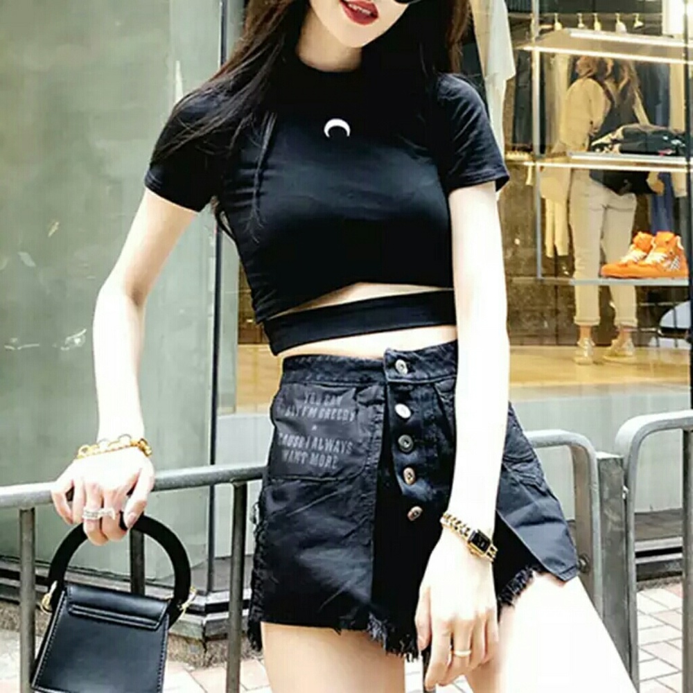 NEW! CRESCENT MOON CROP TOP🌘🌜🌛